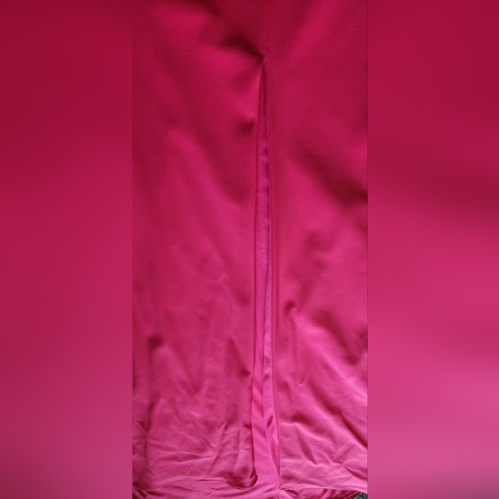 Pretty in Pink Off the shoulder Dress. SIZE: 6 COLOR: Pink - Picture 5 of 8